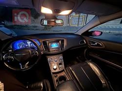 کرایسلەر 200